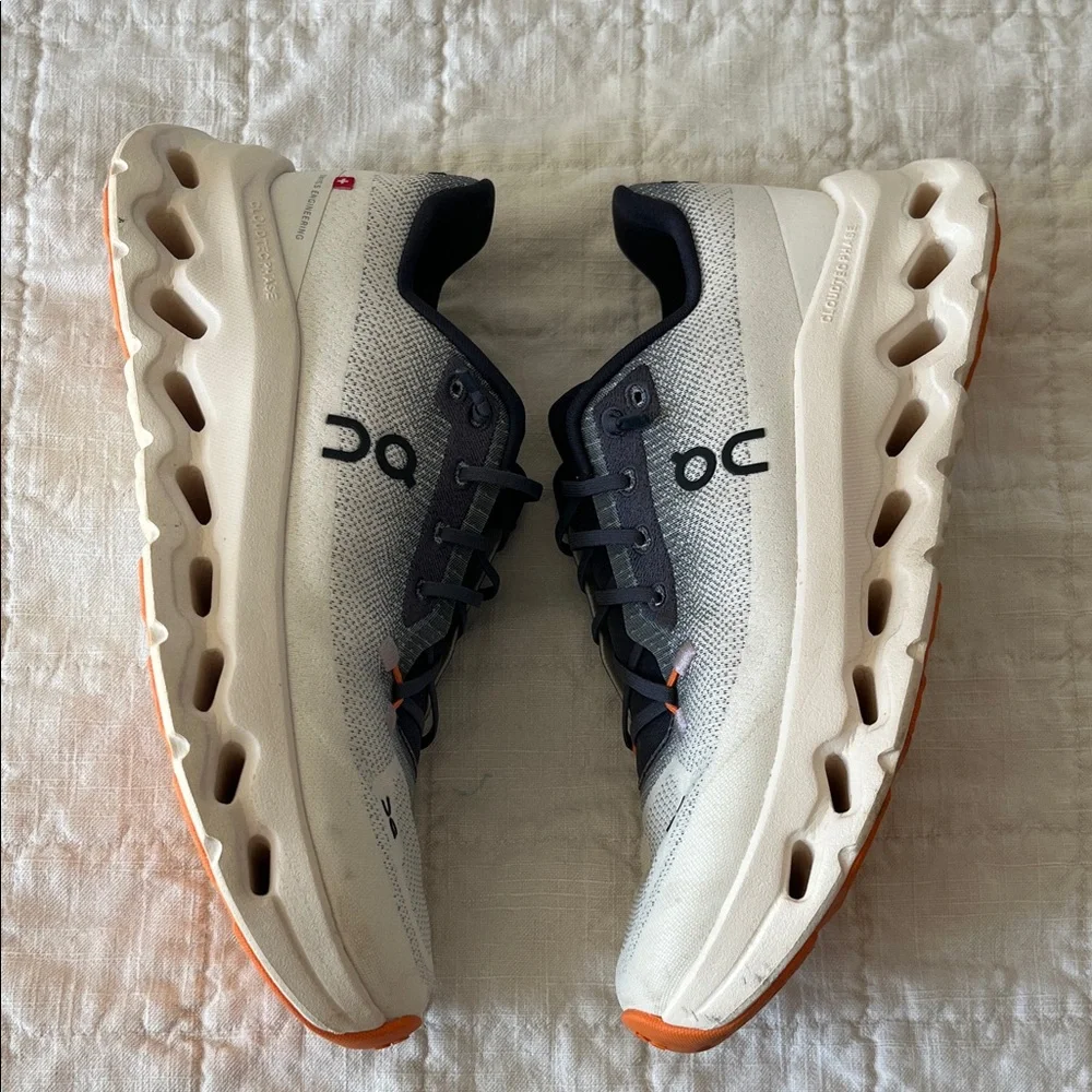 On Running Women's Cloudtilt Sneakers - Iron Dew - Picture 3 of 9